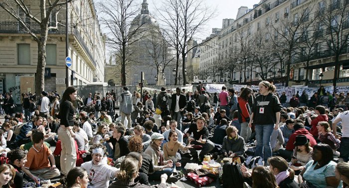 Students March in Paris to Protest Macron