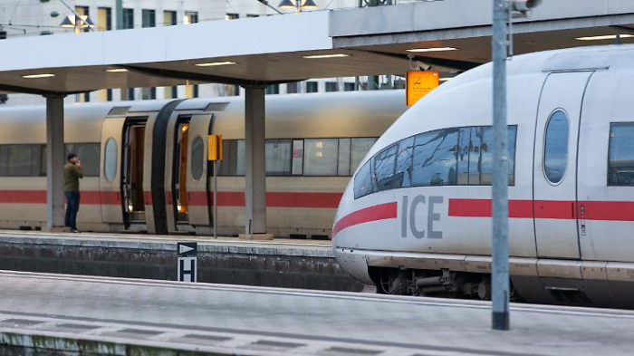 Scheuer sucht Auswege aus der Bahn-Misere