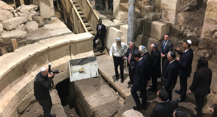 John Bolton visita la ciudad vieja de Jerusalén