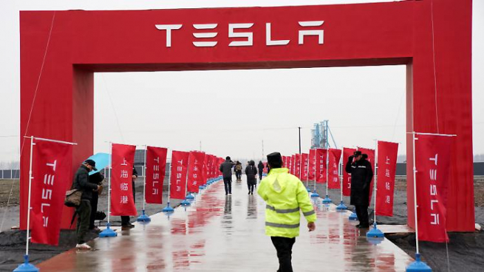   Tesla errichtet "Gigafabrik" in China  