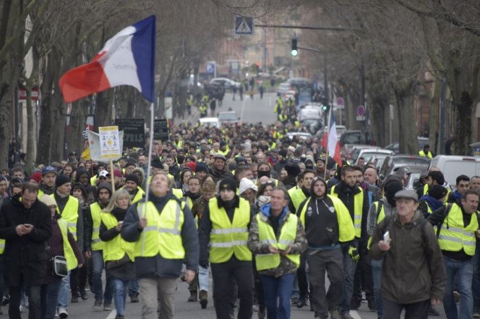 Over 1,000 people sentenced in France over yellow vest protests