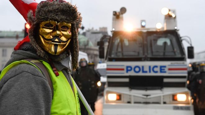 Yellow vests: France to crack down on unsanctioned protests