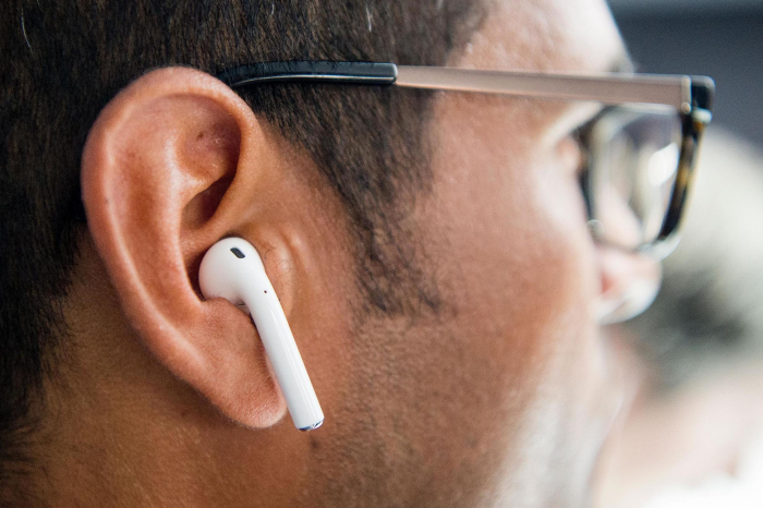   People have just discovered AirPods can eavesdrop on conversations  