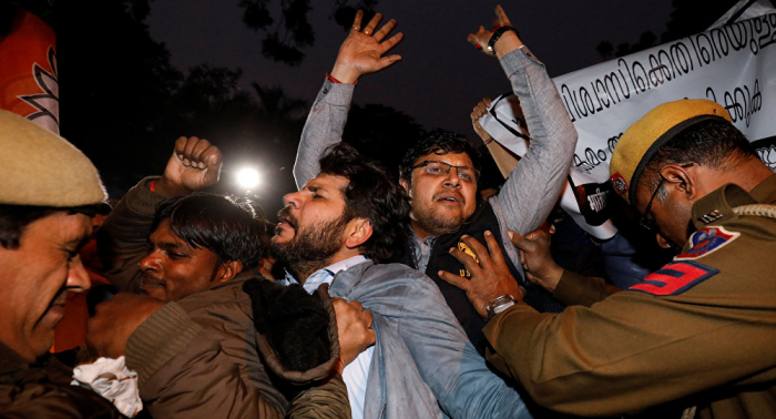 Protestas en la India tras intento de dos mujeres de entrar en un templo hindú