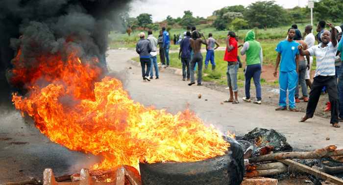   Médicos informan de 172 heridos por las protestas en Zimbabue  