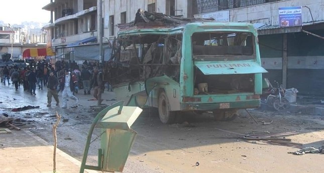 Bomb blast kills at least 4 in Syria