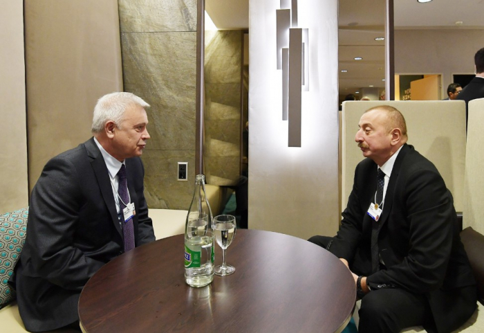  Presidente Ilham Aliyev se reúne en Davos con el jefe de la compañía rusa LUKOIL 