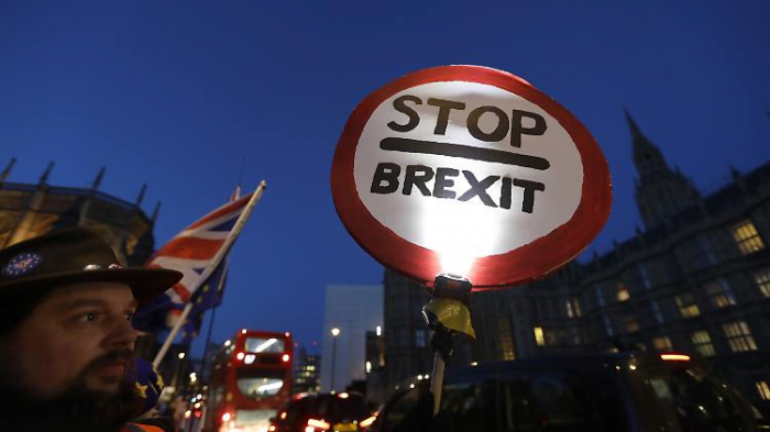 Britisches Parlament stimmt über Brexit-Alternativen ab