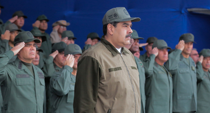   Maduro denuncia que militares desertores conspiran desde Colombia  