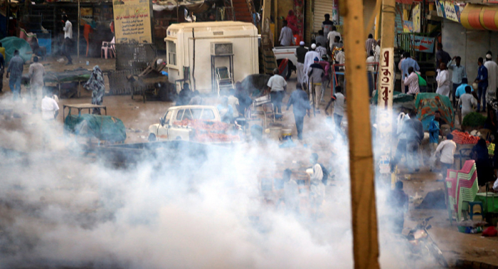 وزير الإعلام السوداني لـ"سبوتنيك": هذا الثلاثي أشعل المظاهرات