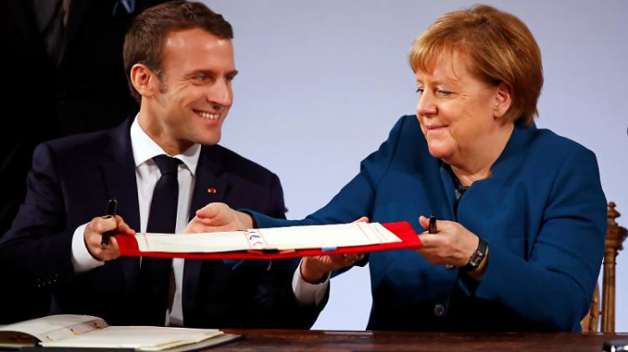   Merkel und Macron unterzeichnen Freundschaftsvertrag  