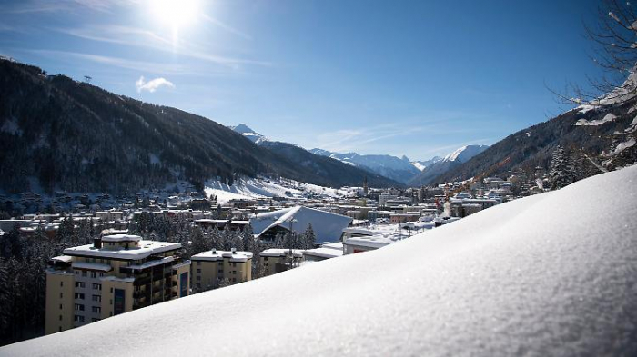 Davos-Teilnehmer blicken bang in Zukunft