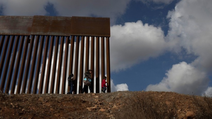 Trump: "Tendremos que construir un muro de acero"