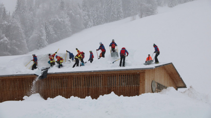   VIDEO:   Una avalancha sepulta un hotel al sur de Alemania