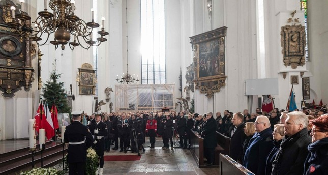 At least 45,000 attend the funeral of murdered Polish mayor in Gdansk