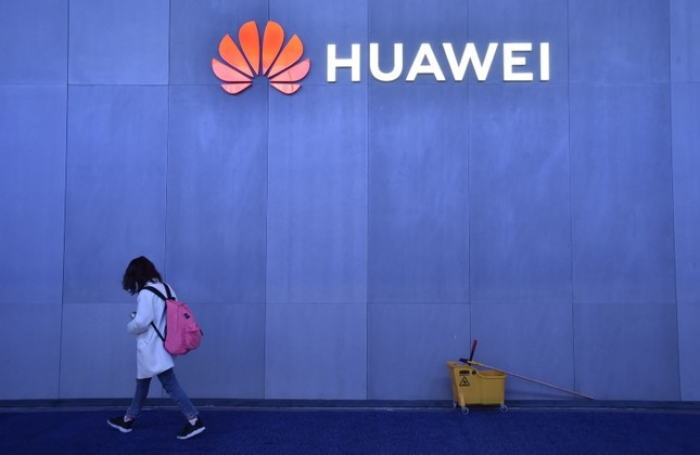 Poland arrests Huawei employee over spying allegations