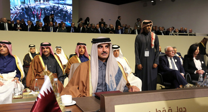 أمير قطر يوجه رسالة عاجلة ويتخذ "قرارا تاريخيا" بشأن تكاليف قمة لبنان