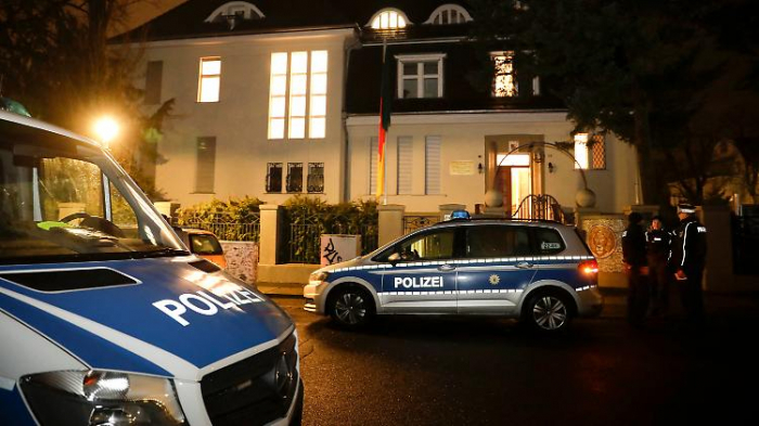 Polizei umstellt Botschaft von Kamerun