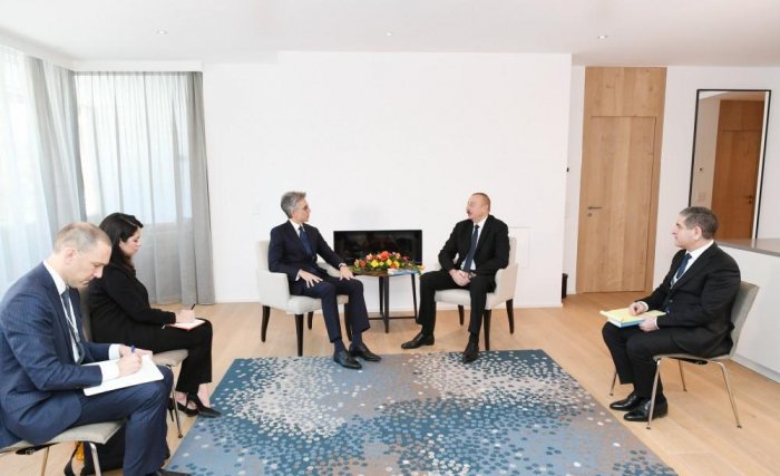   President Ilham Aliyev meets SAP CEO in Davos   