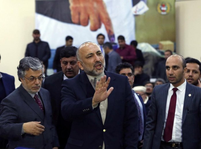 Former Afghan security adviser enters race for president