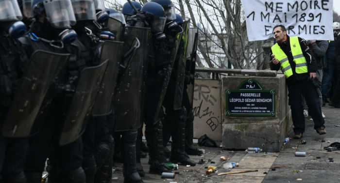 Druck der „Gelbwesten“ steigt – Macron reagiert: „Welche Steuern sollen wir senken?“