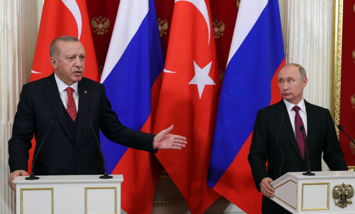   Putin evita las demandas de Erdogan y anima al diálogo entre los kurdos y Damasco  