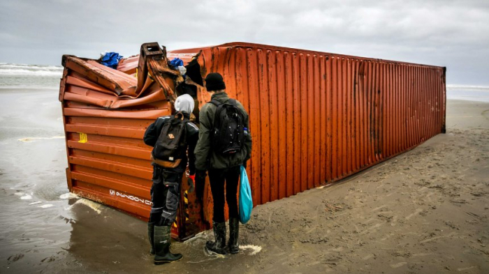 Herumtreibende Container werden zur Gefahr für Fischkutter