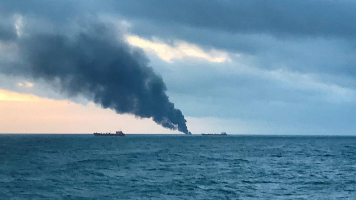  Al menos diez muertos en un incendio de dos barcos en el estrecho de Kerch 