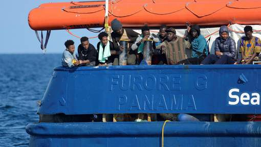 Accord trouvé, les migrants bloqués sur le Sea-Watch vont débarquer