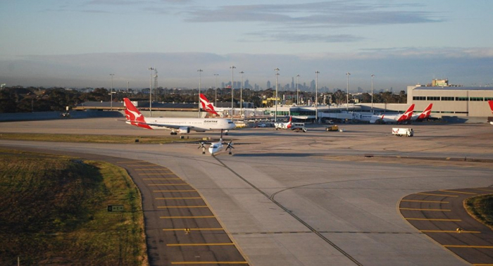 El aeropuerto de Melbourne suspende operaciones por alarma de incendio en torre de control