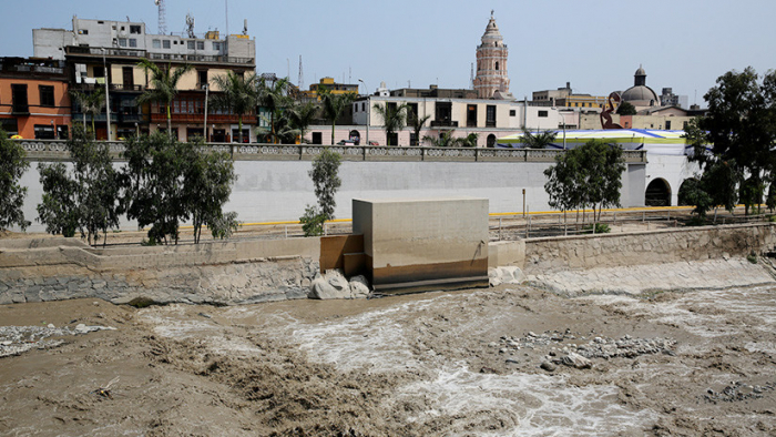   Perú  : Decretan estado de emergencia en el sur del país ante la crecida de los ríos por las fuertes lluvias