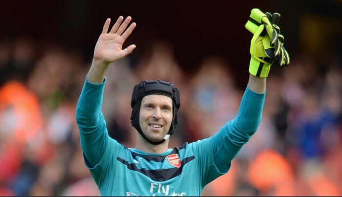   Football:   Petr Cech annonce sa retraite