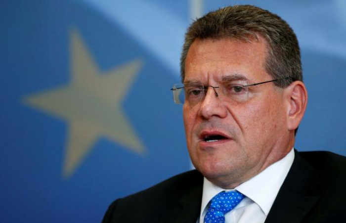 Diplomat Sefcovic to run for Slovak president
 