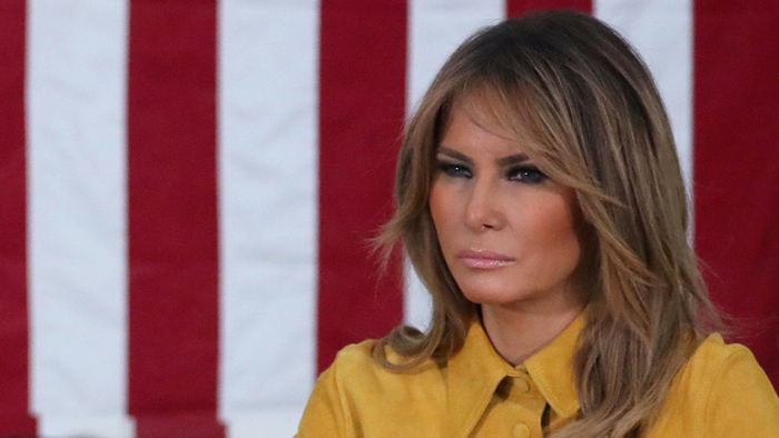 The Telegraph se disculpa ante Melania Trump por varias declaraciones falsas en un artículo