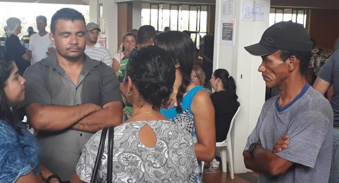 Decenas de voluntarios ayudan a evacuados y familiares de desaparecidos en Brumadinho