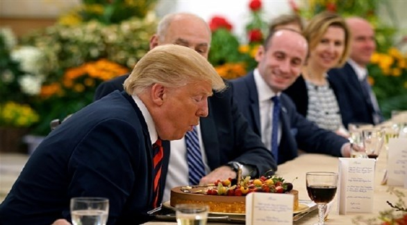 ترامب ينظم مأدبة وجبات سريعة بالبيت الأبيض