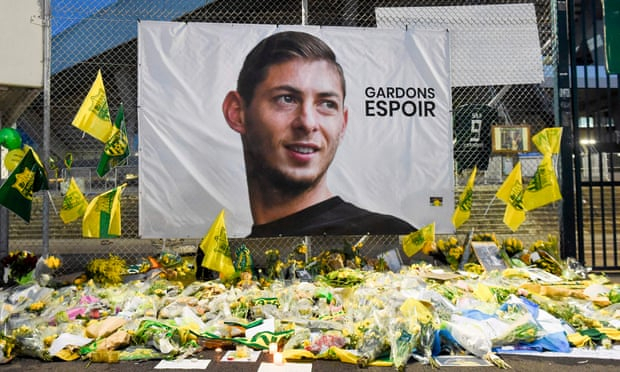 Sala crash report says plane not licensed for commercial use