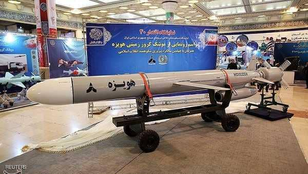 إيران تكشف عن صاروخ جديد.. وأميركا "تواصل الحشد لمواجهتها"