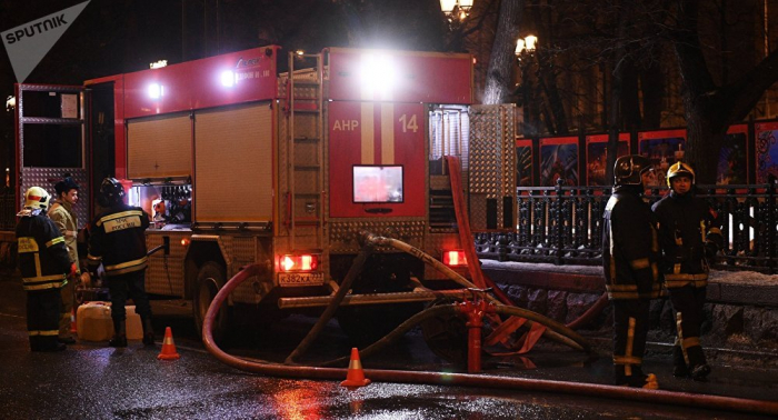  Zentrum von Moskau: Mehrere Tote bei Großbrand in Wohnhaus – VIDEOs 