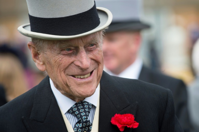 Prince Philip, 97, gives up driving licence