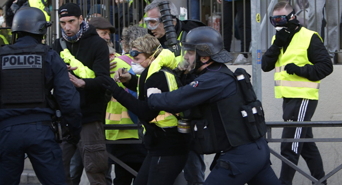 Asciende a 39 el número de detenidos en las protestas de     chalecos amarillos     en París