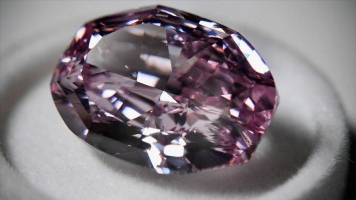     Fotos:     Diamantes únicos del mundo se exhiben en Rusia