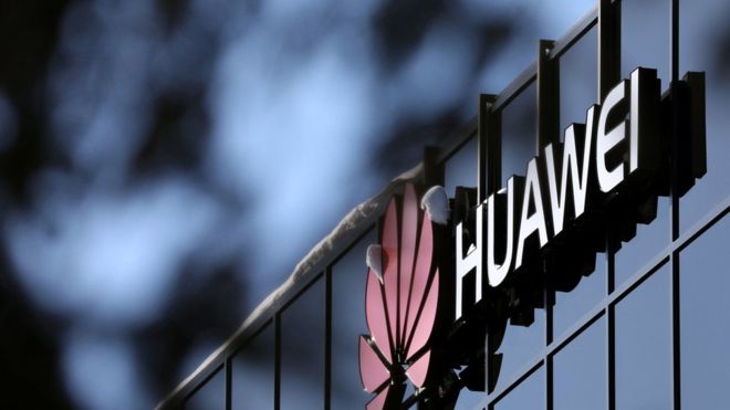Huawei risk can be managed, say UK cyber-security chiefs