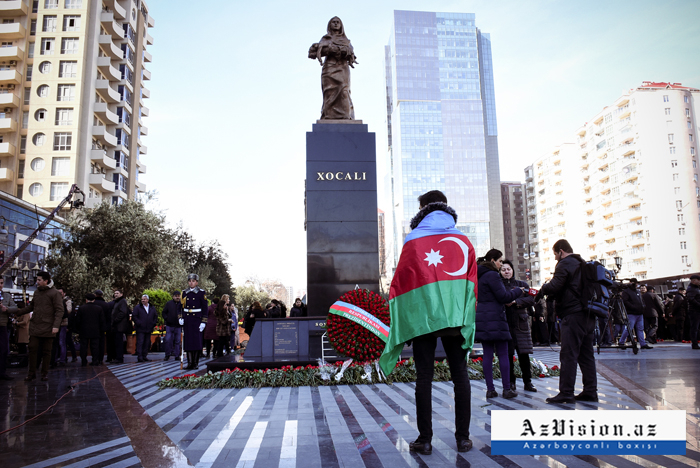   Aserbaidschan hält Schweigeminute ab, um die Opfer von Chodschali zu ehren  