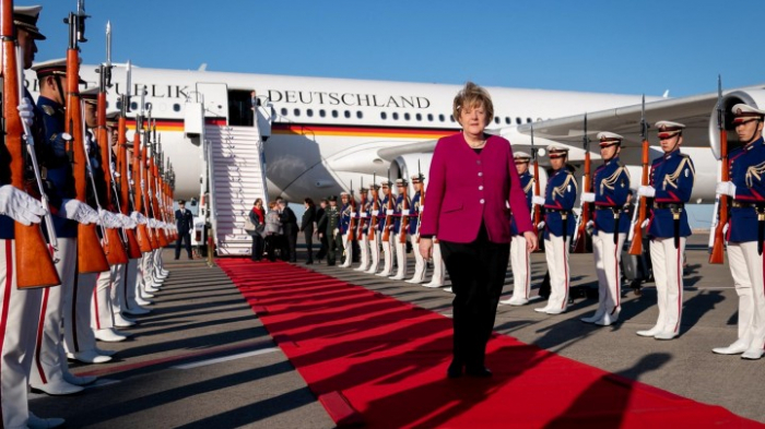     Japanreise  - Merkel trifft sich mit Abe  