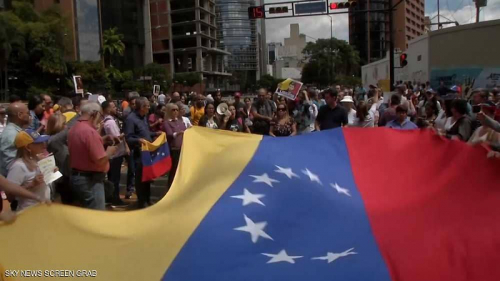 الضغوط الدولية تزداد على مادورو.. والأزمة في تفاقم