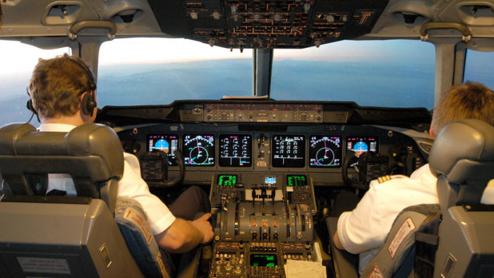 Un piloto da a conocer las rutas aéreas donde más notarás las turbulencias