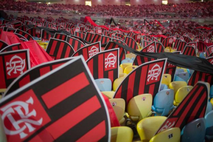   Brésil :   au moins 10 morts   dans un incendie au club de football Flamengo  