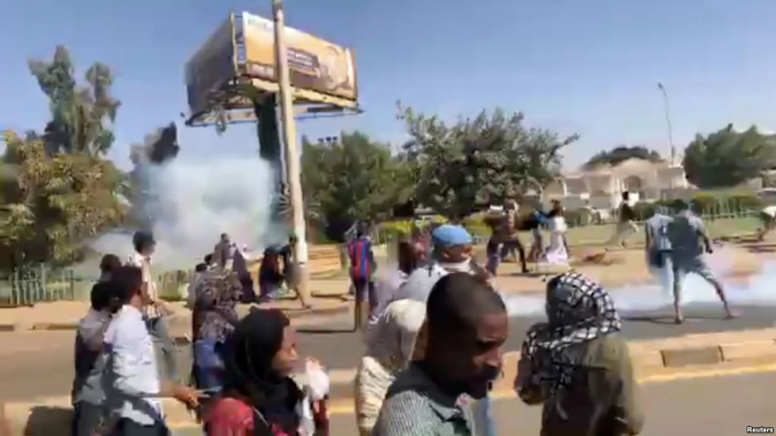Soudan: la police tire des gaz lacrymogènes sur des manifestants