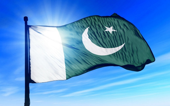   Cachemire:   le Pakistan ferme son espace aérien
